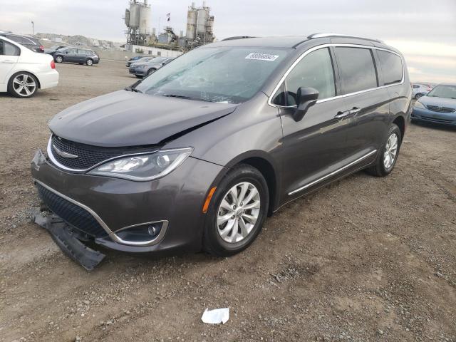 CHRYSLER PACIFICA T 2018 with VIN 2C4RC1BG5JR120141 - Photo from auction