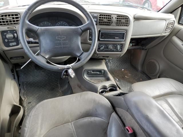 Photo 8 from auction – 1998 CHEVROLET BLAZER with VIN 1GNDT13W2W2132356