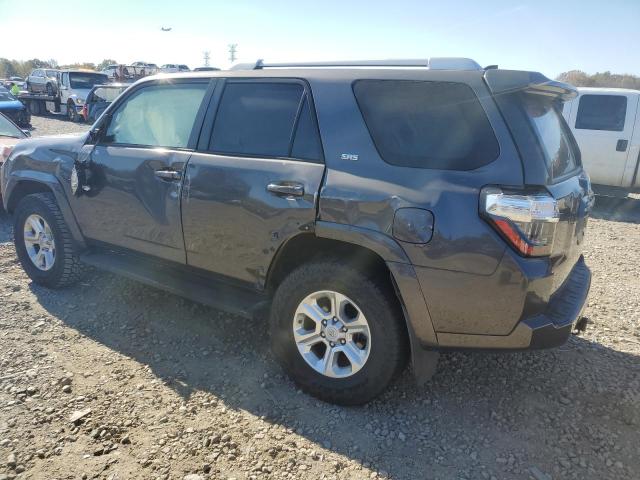 Photo 6 from auction – 2017 TOYOTA 4RUNNER SR with VIN JTEBU5JR8H5452683