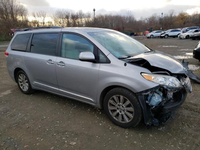 Photo 4 from auction – 2013 TOYOTA SIENNA XLE with VIN 5TDDK3DC0DS057397