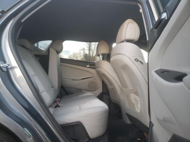 Photo 11 from auction – 2018 HYUNDAI TUCSON SEL with VIN KM8J3CA40JU601283