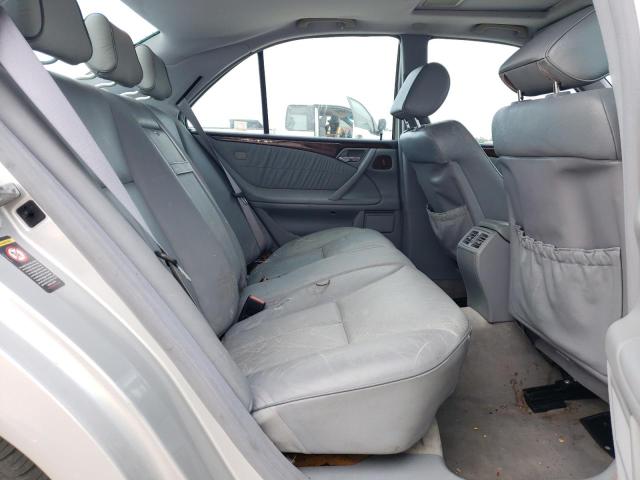 Photo 10 from auction – 2000 MERCEDES-BENZ E 320 with VIN WDBJF65J8YB054071