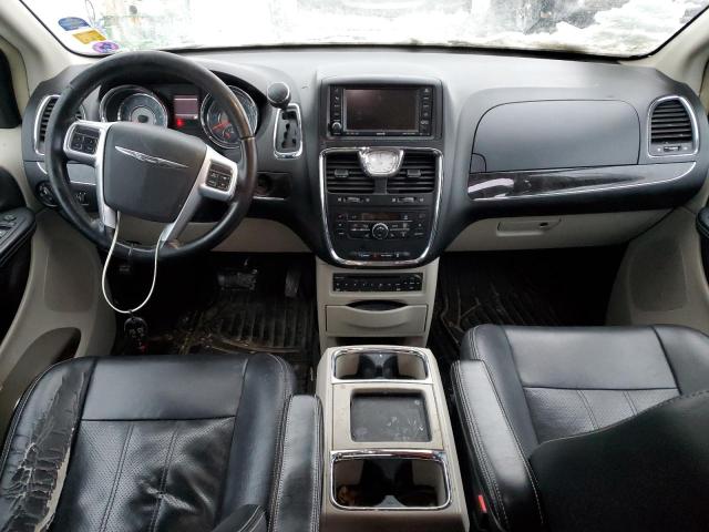 Photo 8 from auction – 2011 CHRYSLER TOWN & COU with VIN 2A4RR8DG8BR746587