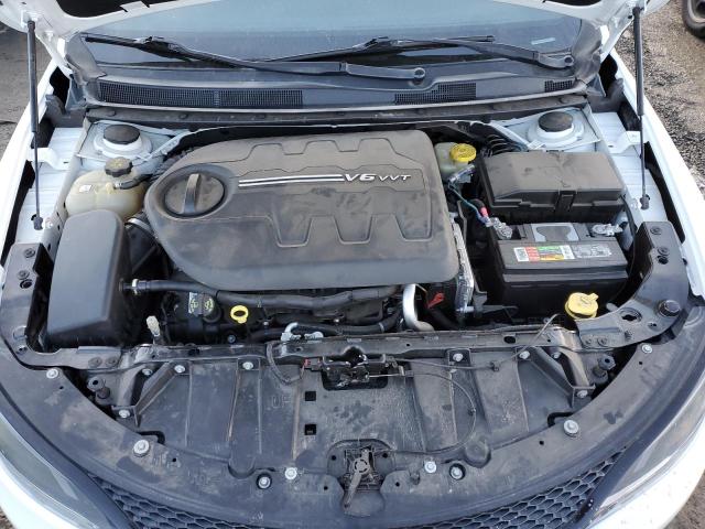 Photo 11 from auction – 2015 CHRYSLER 200 S with VIN 1C3CCCDG4FN684371