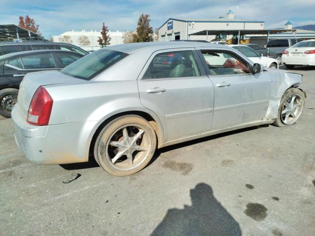 Photo 3 from auction – 2005 CHRYSLER 300 TOURIN with VIN 2C3JA53G35H587793