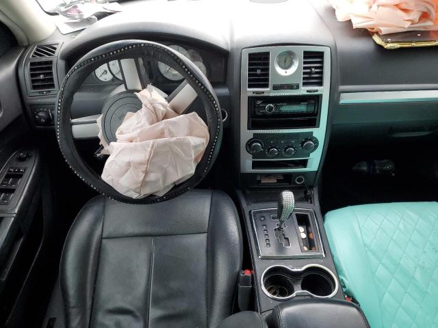 Photo 8 from auction – 2010 CHRYSLER 300 TOURIN with VIN 2C3CA5CV4AH327310