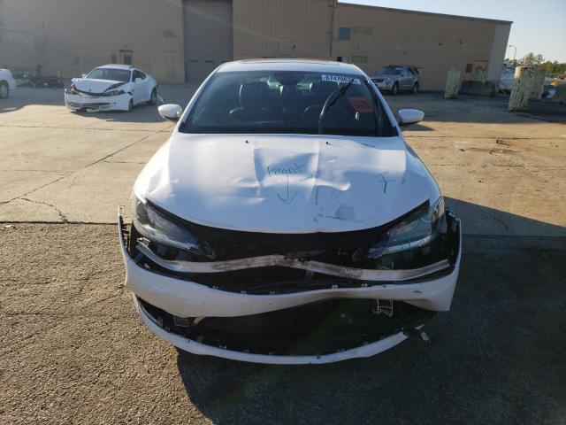 Photo 5 from auction – 2017 CHRYSLER 200 LIMITE with VIN 1C3CCCAB0HN510437