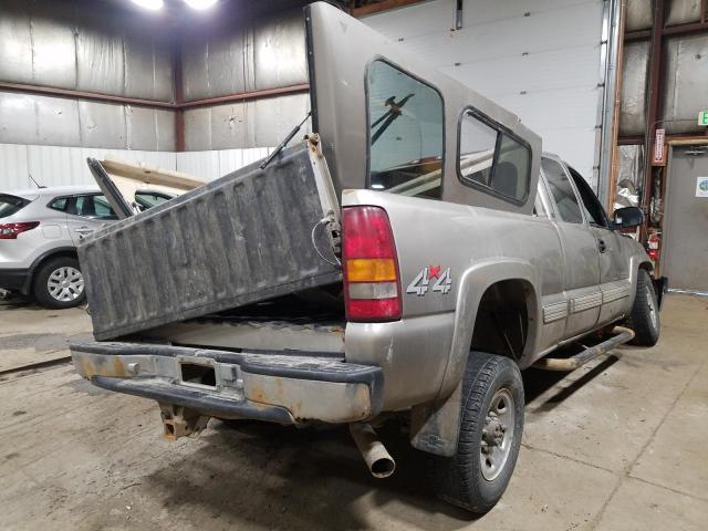 Photo 3 from auction – 2001 CHEVROLET SILVERADO with VIN 1GCHK29UX1E182759