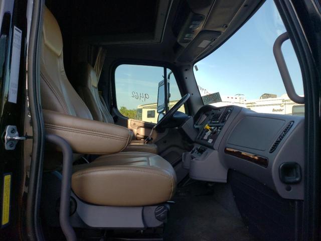 Photo 5 from auction – 2020 FREIGHTLINER M2 106 MED with VIN 1FVACYFE7KHKL6232