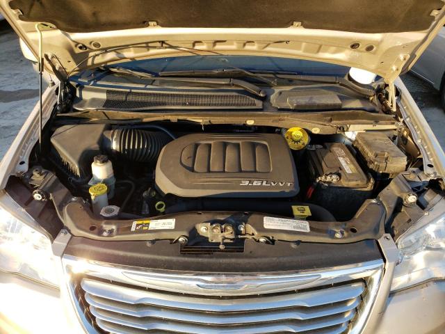 Photo 12 from auction – 2015 CHRYSLER TOWN & COU with VIN 2C4RC1BG9FR753636