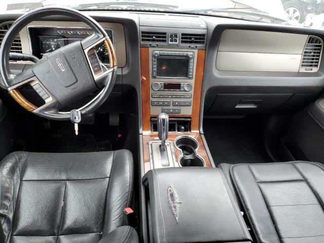 Photo 8 from auction – 2012 LINCOLN NAVIGATOR with VIN 5LMJJ2J54CEL04486
