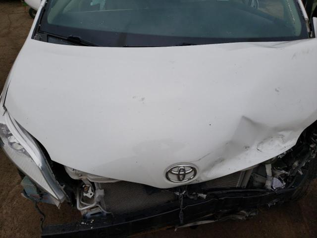 Photo 11 from auction – 2015 TOYOTA SIENNA XLE with VIN 5TDYK3DC1FS647094