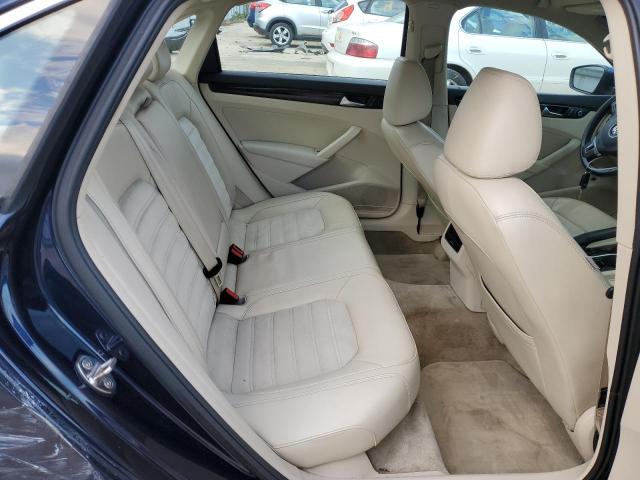 Photo 10 from auction – 2015 VOLKSWAGEN PASSAT SEL with VIN 1VWCM7A32FC034528