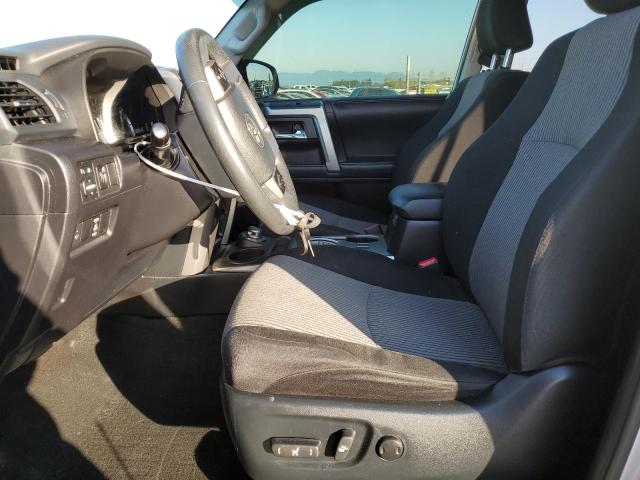 Photo 7 from auction – 2018 TOYOTA 4RUNNER SR with VIN JTEBU5JRXJ5491927