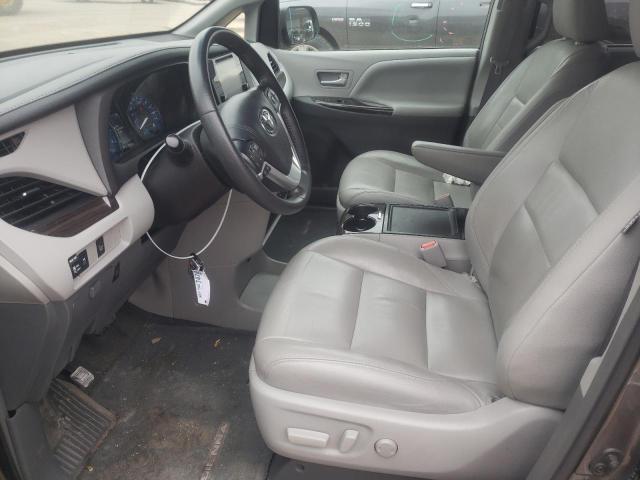 Photo 7 from auction – 2017 TOYOTA SIENNA XLE with VIN 5TDYZ3DC8HS874488