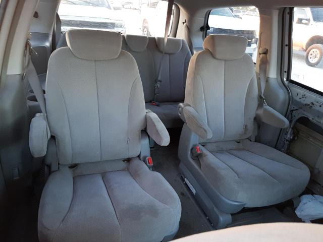 Photo 11 from auction – 2007 HYUNDAI ENTOURAGE with VIN KNDMC233076014756