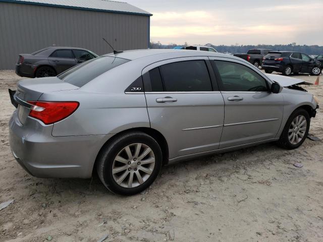 Photo 3 from auction – 2013 CHRYSLER 200 TOURIN with VIN 1C3CCBBB1DN639483