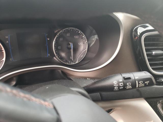 Photo 9 from auction – 2018 CHRYSLER PACIFICA T with VIN 2C4RC1BG5JR120141