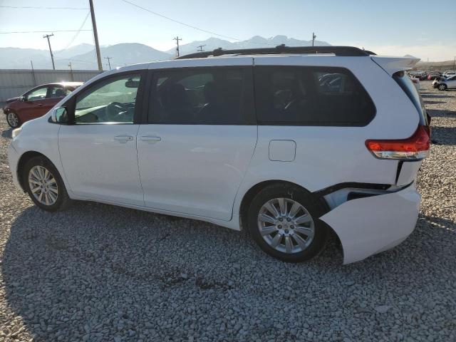 Photo 2 from auction – 2011 TOYOTA SIENNA LE with VIN 5TDJK3DC6BS022136
