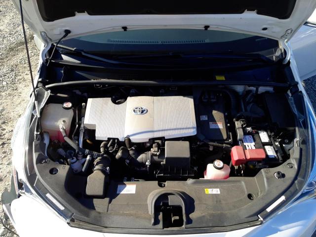 Photo 11 from auction – 2018 TOYOTA PRIUS with VIN JTDKBRFU5J3602152