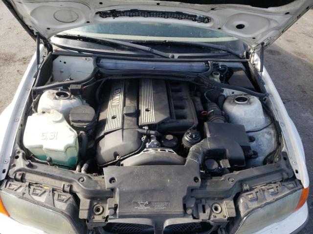 Photo 11 from auction – 1999 BMW 328 I AUTO with VIN WBAAM533XXFR04776