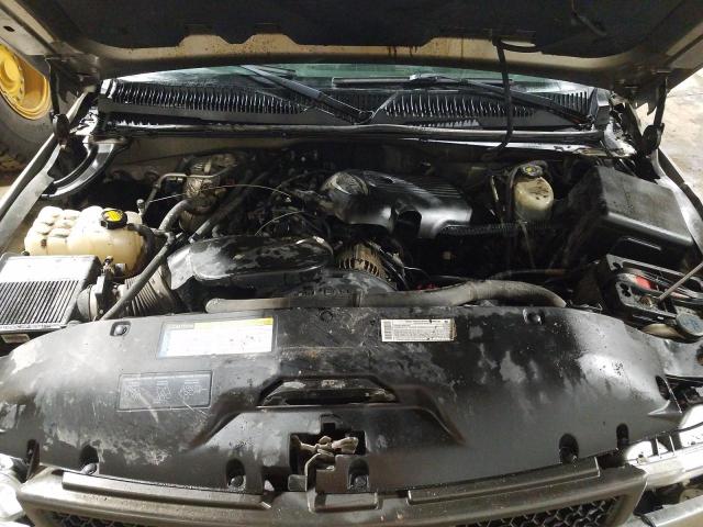 Photo 11 from auction – 2001 CHEVROLET SILVERADO with VIN 1GCHK29UX1E182759