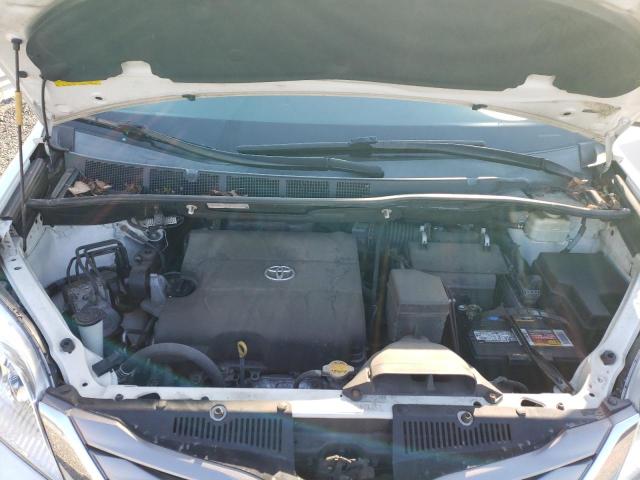 Photo 11 from auction – 2015 TOYOTA SIENNA XLE with VIN 5TDYK3DC6FS656650