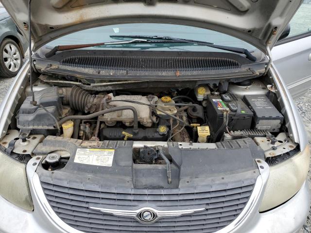 Photo 12 from auction – 2002 CHRYSLER TOWN & COU with VIN 2C4GP54LX2R503250