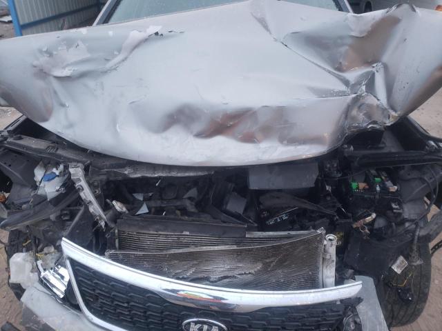 Photo 12 from auction – 2014 KIA SORENTO LX with VIN 5XYKTDA72EG549168
