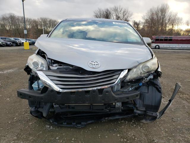 Photo 5 from auction – 2013 TOYOTA SIENNA XLE with VIN 5TDDK3DC0DS057397