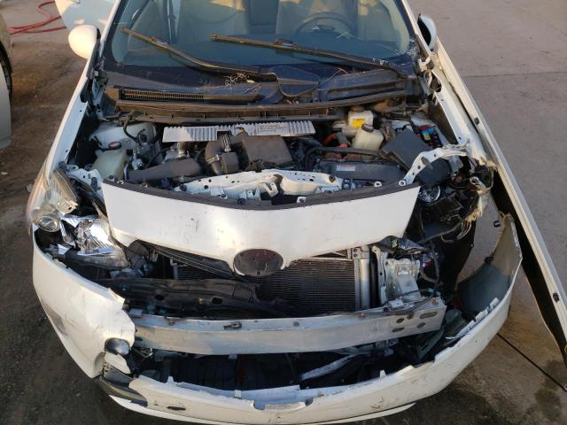Photo 11 from auction – 2015 TOYOTA PRIUS with VIN JTDKN3DU6F0422887