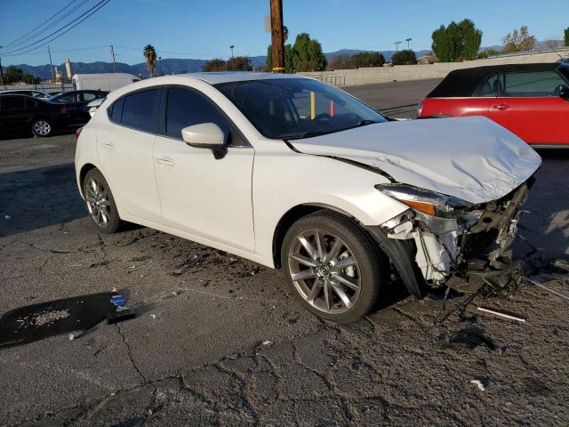 Photo 4 from auction – 2018 MAZDA 3 TOURING with VIN 3MZBN1L3XJM253425