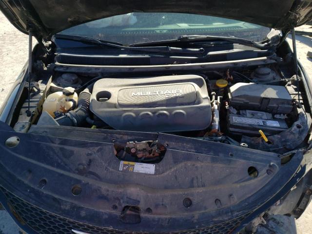Photo 11 from auction – 2015 CHRYSLER 200 S with VIN 1C3CCCBB1FN689017