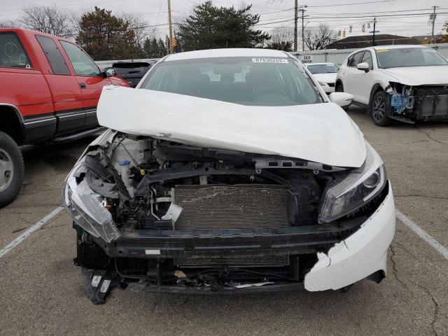 Photo 5 from auction – 2017 KIA FORTE LX with VIN KNAFK5A88H5667531