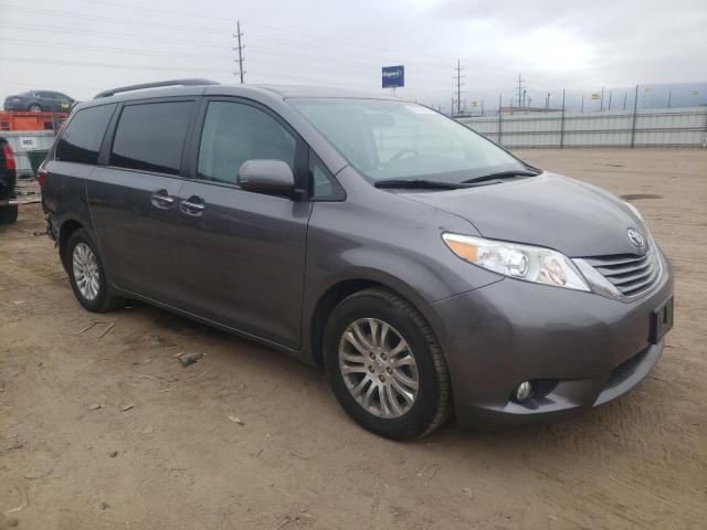 Photo 4 from auction – 2017 TOYOTA SIENNA XLE with VIN 5TDYZ3DC8HS874488