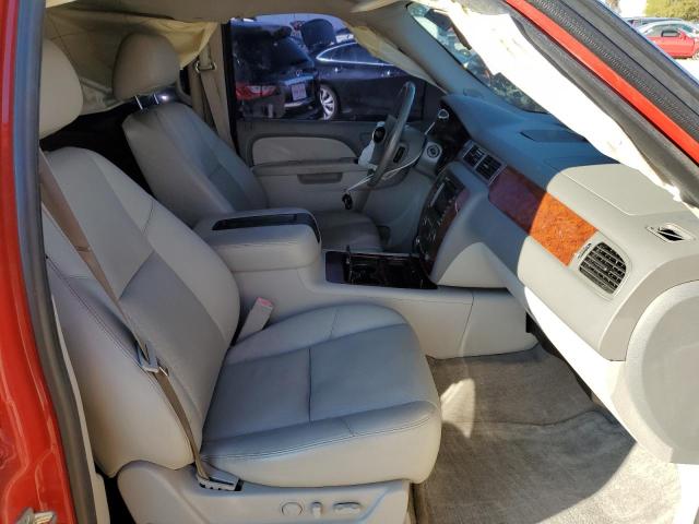 Photo 7 from auction – 2010 CHEVROLET AVALANCHE with VIN 3GNVKGE03AG113043
