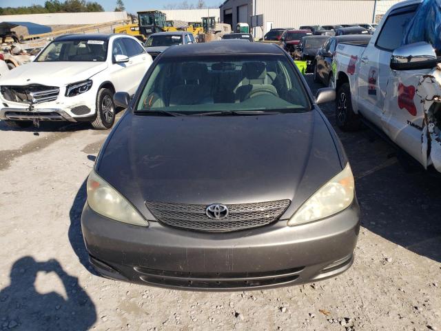 Photo 5 from auction – 2004 TOYOTA CAMRY LE with VIN JTDBE32K540293541