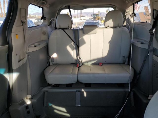 Photo 10 from auction – 2011 TOYOTA SIENNA XLE with VIN 5TDYK3DC1BS106301
