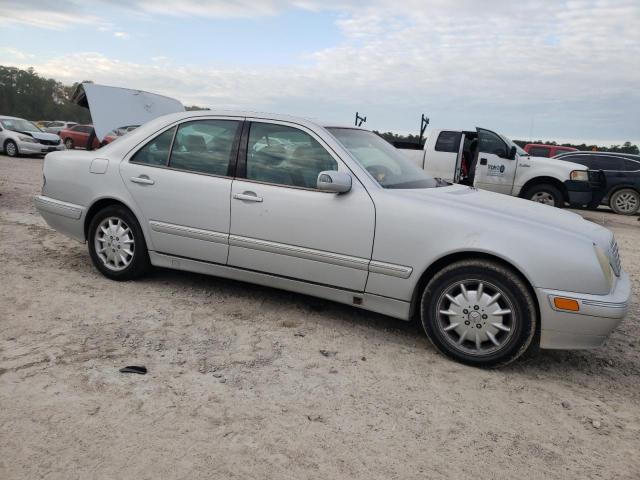 Photo 4 from auction – 2000 MERCEDES-BENZ E 320 with VIN WDBJF65J8YB054071