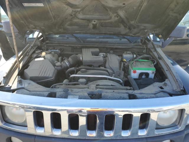 Photo 11 from auction – 2006 HUMMER H3 with VIN 5GTDN136368150695