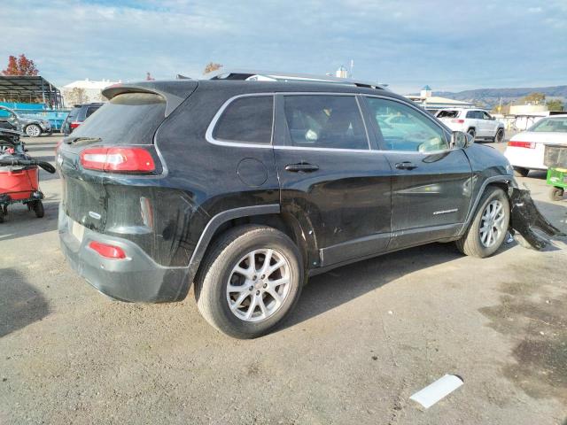 Photo 3 from auction – 2017 JEEP CHEROKEE L with VIN 1C4PJLCSXHW623404