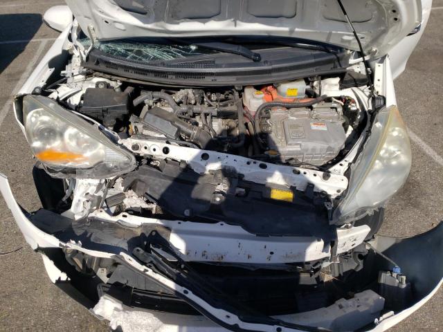 Photo 11 from auction – 2012 TOYOTA PRIUS C with VIN JTDKDTB33C1527602