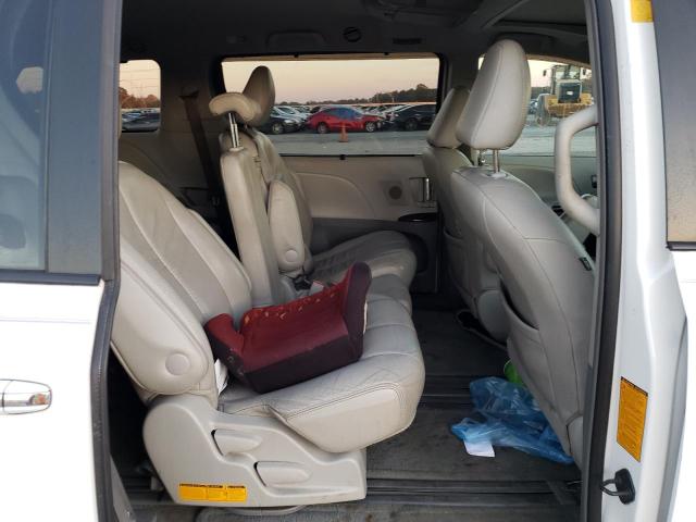 Photo 11 from auction – 2011 TOYOTA SIENNA XLE with VIN 5TDYK3DC0BS163721