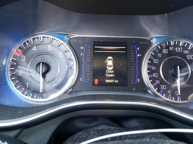 Photo 9 from auction – 2017 CHRYSLER 200 LIMITE with VIN 1C3CCCAB0HN510437