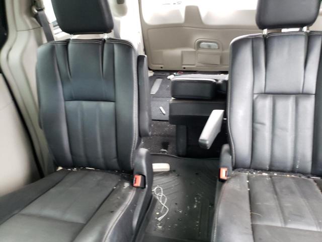 Photo 10 from auction – 2014 CHRYSLER TOWN & COU with VIN 2C4RC1CGXER344543
