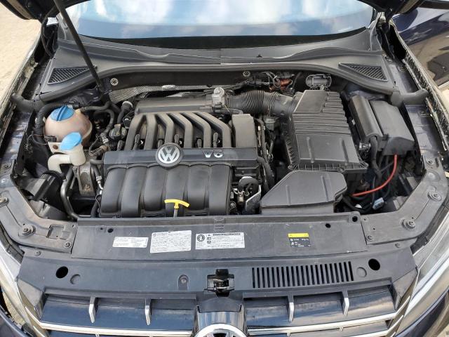 Photo 11 from auction – 2015 VOLKSWAGEN PASSAT SEL with VIN 1VWCM7A32FC034528