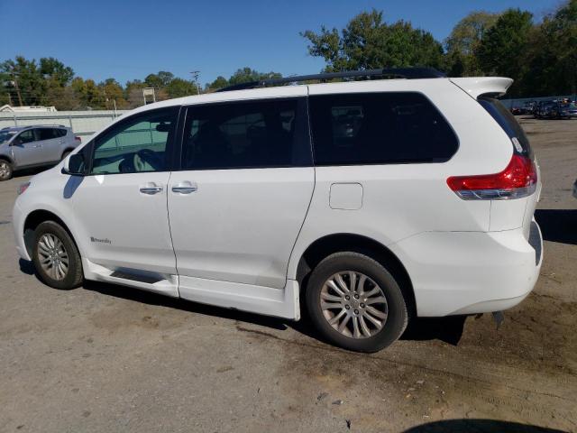Photo 2 from auction – 2014 TOYOTA SIENNA XLE with VIN 5TDYK3DC3ES448790