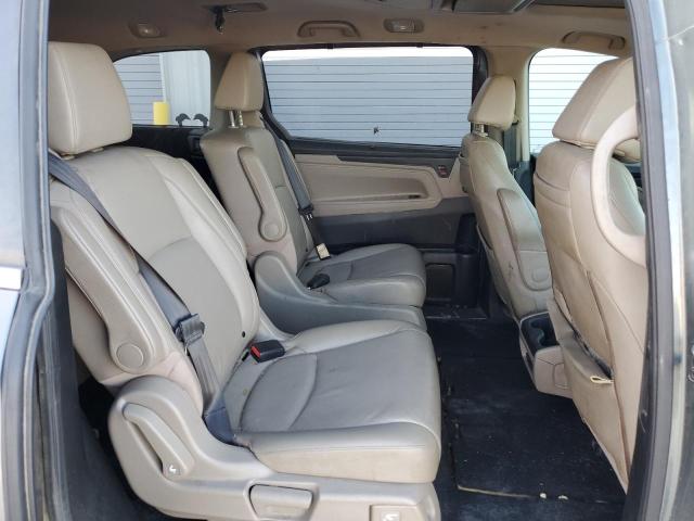 Photo 11 from auction – 2018 HONDA ODYSSEY TO with VIN 5FNRL6H83JB033962