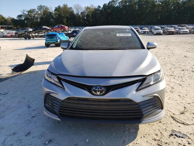 Photo 5 from auction – 2022 TOYOTA CAMRY LE with VIN 4T1C11AK0NU652032