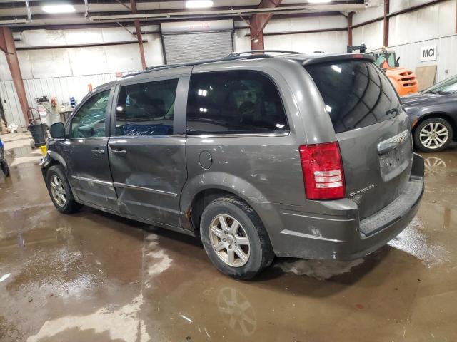 Photo 2 from auction – 2010 CHRYSLER TOWN & COU with VIN 2A4RR8D1XAR428125